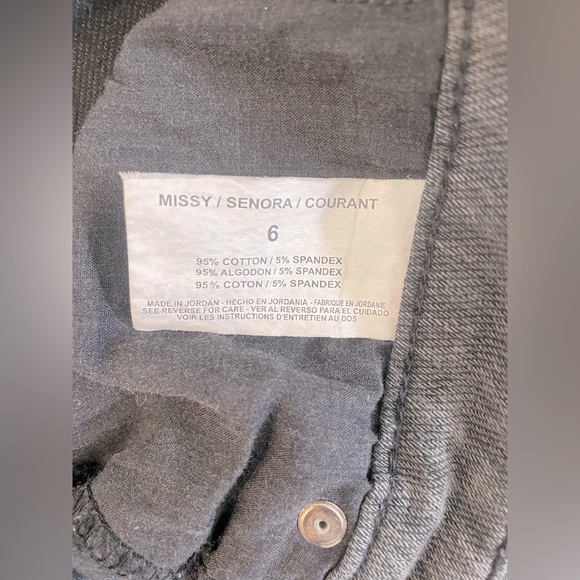 Bandolino Selene Missy Dark Gray Wash Jeans - Picture 5 of 5